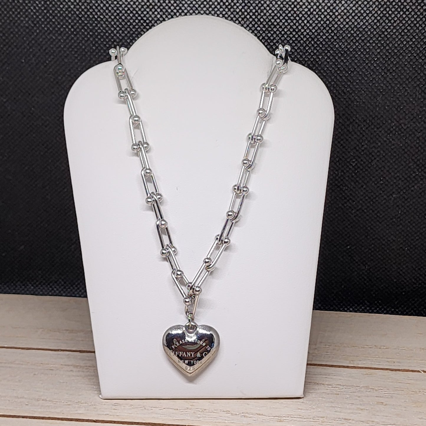 Tiff silver love necklace set
