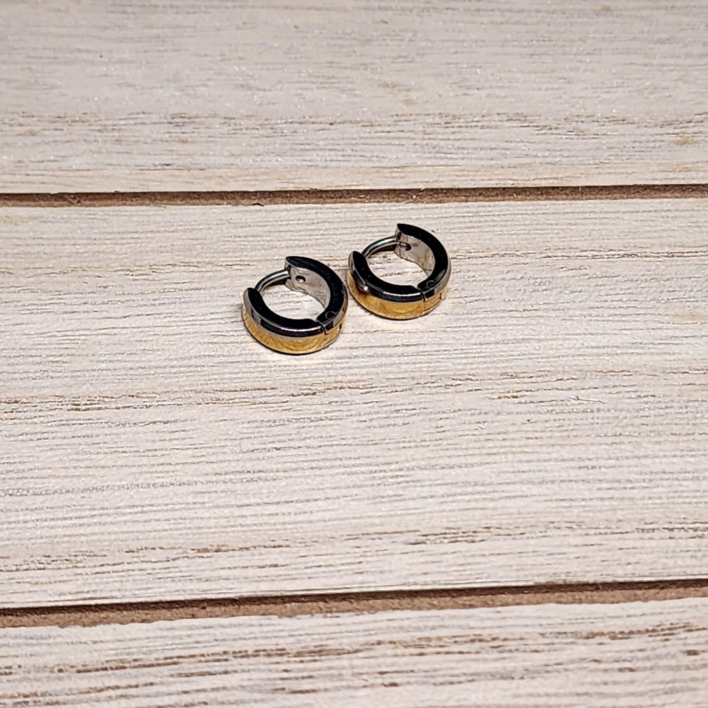 Mini hoops earrings