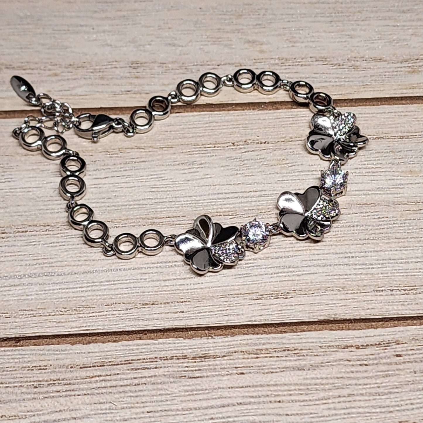 Flower bracelet
