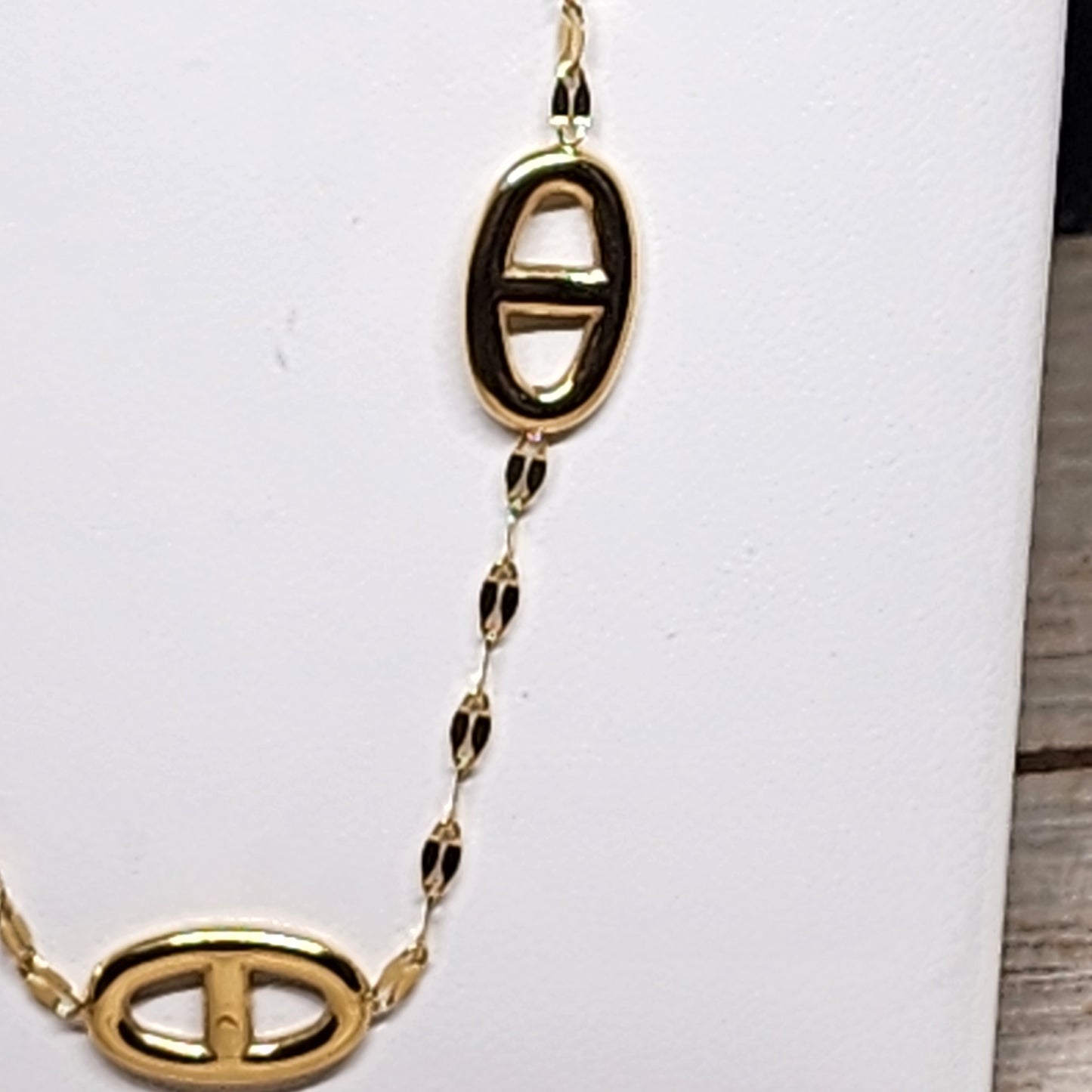 GG necklace