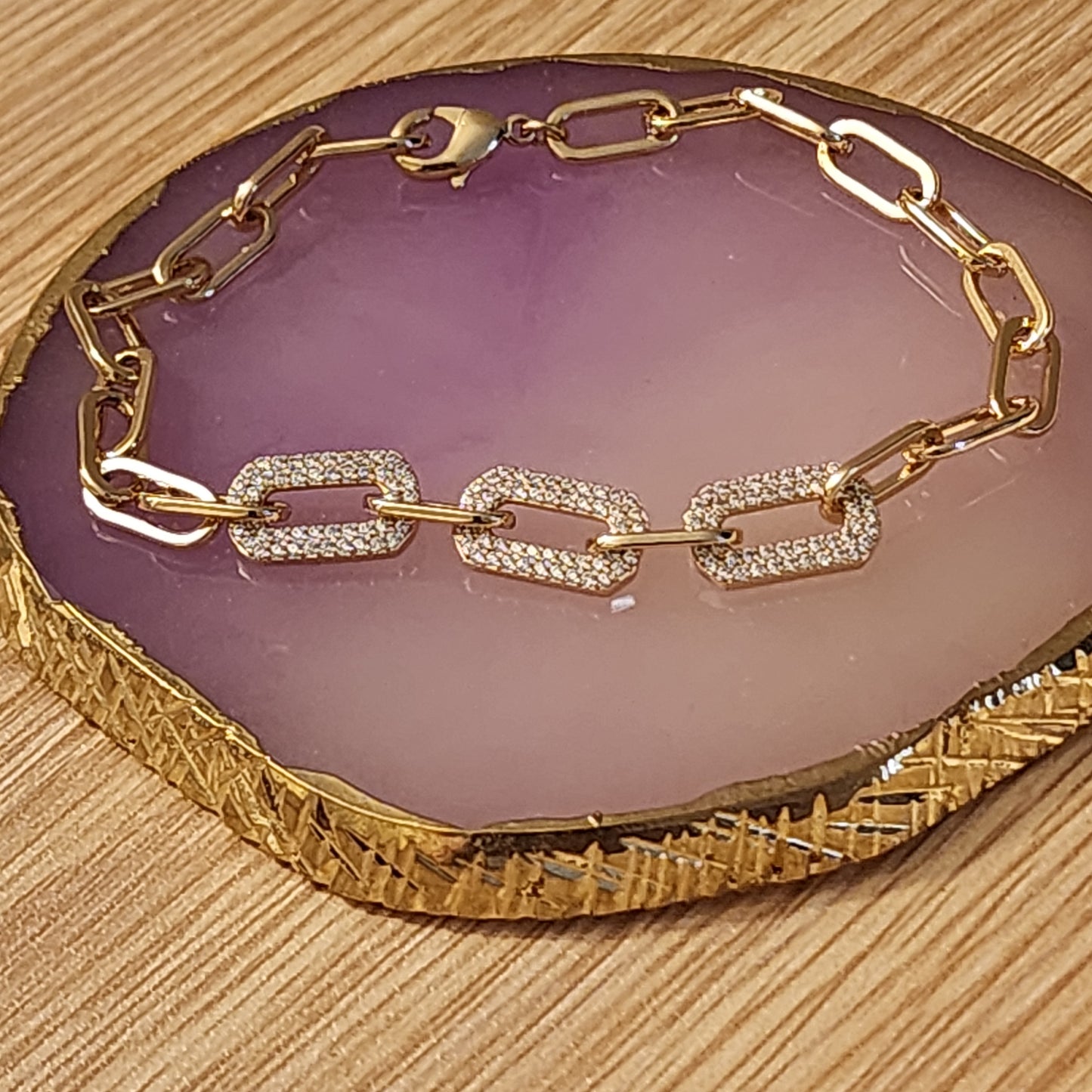 Shiny bracelet