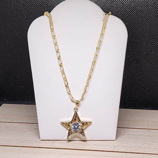 Estrella de poder necklace