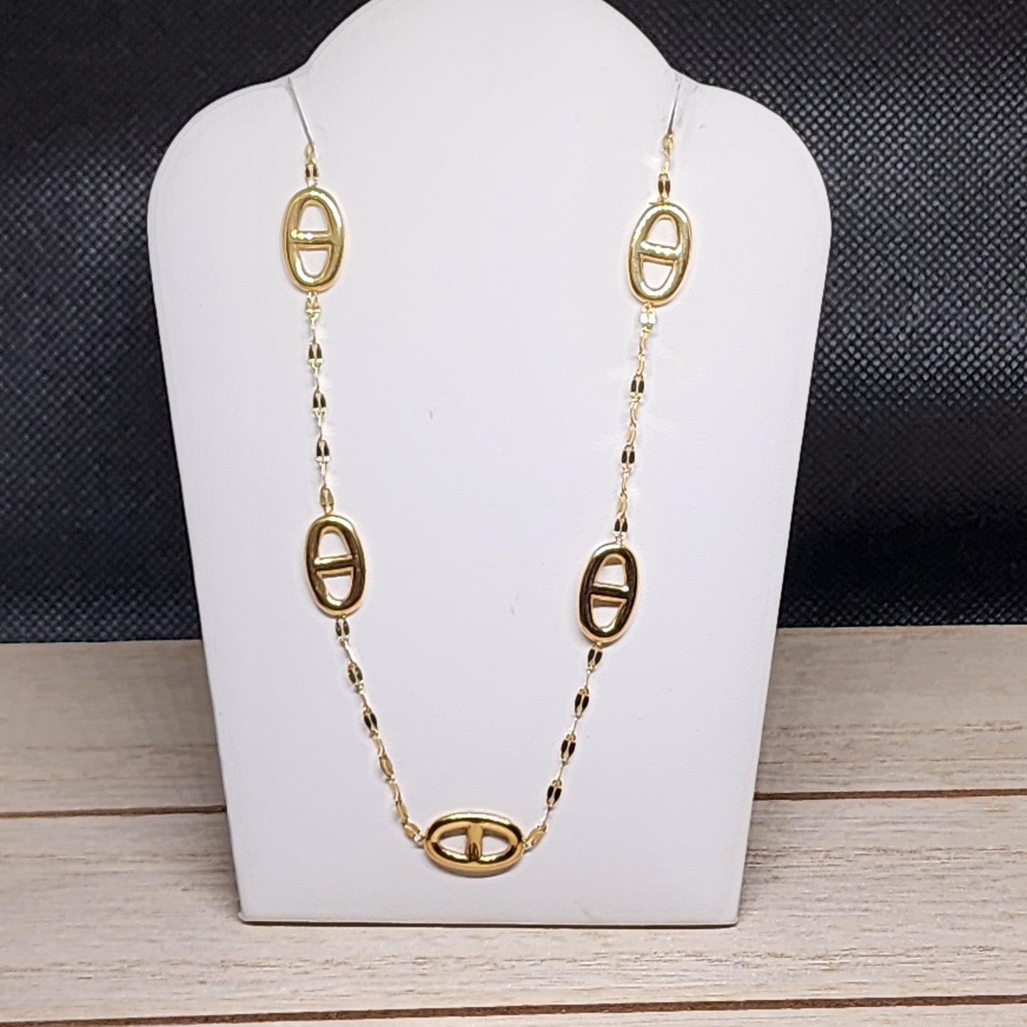 GG necklace