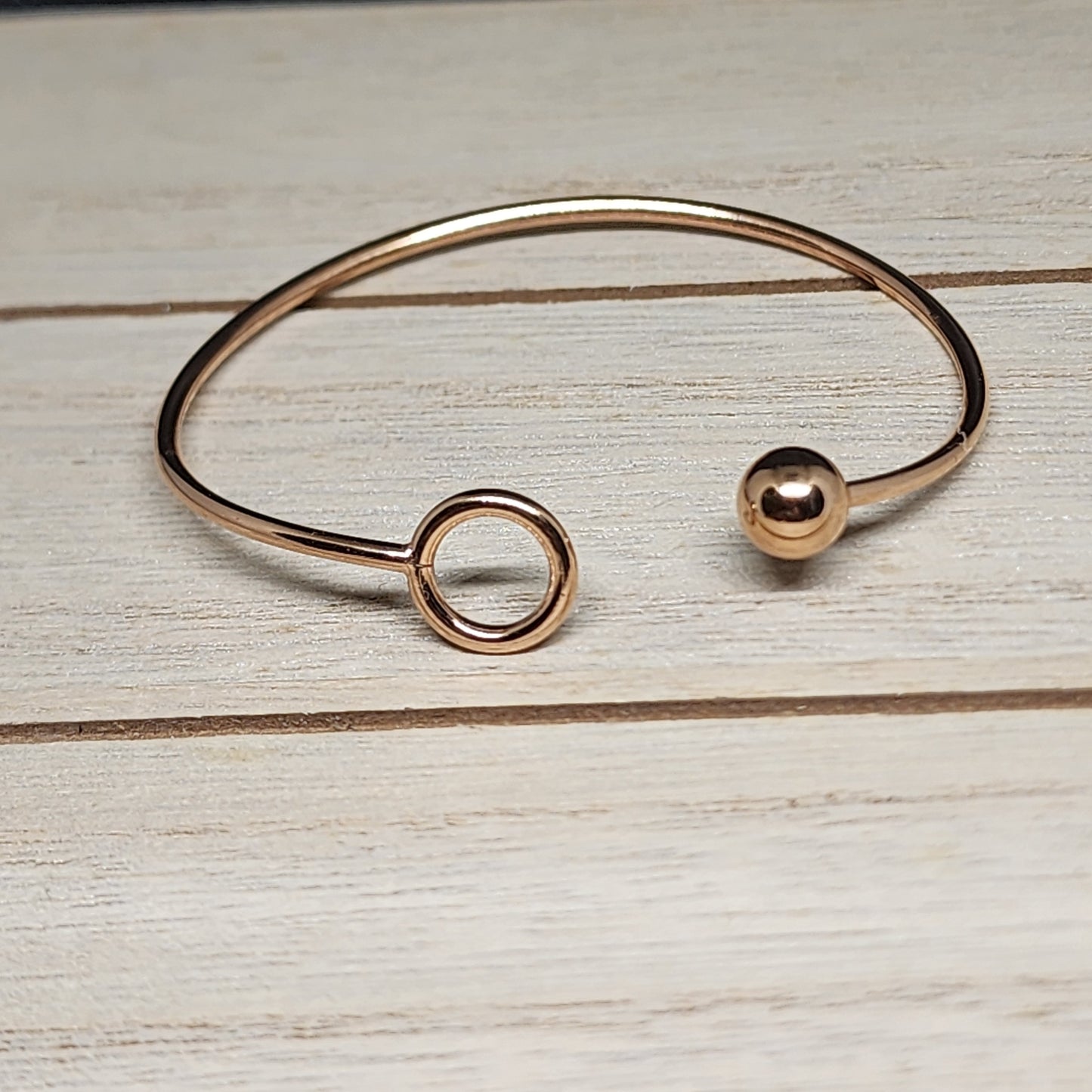 Sphere bangle