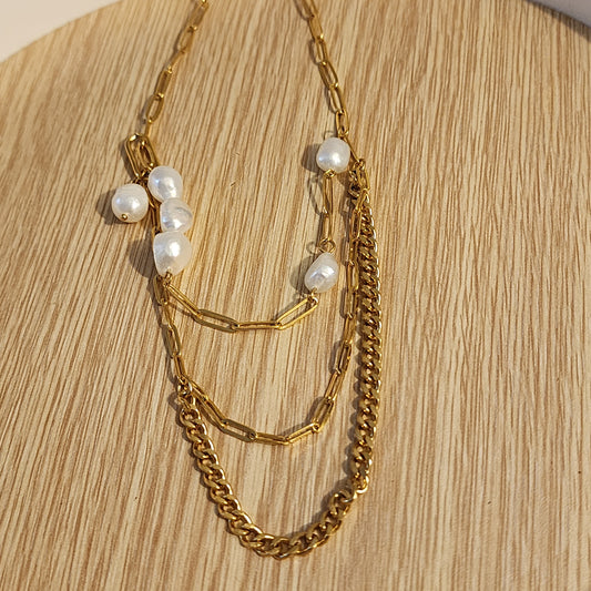 Encanto necklace