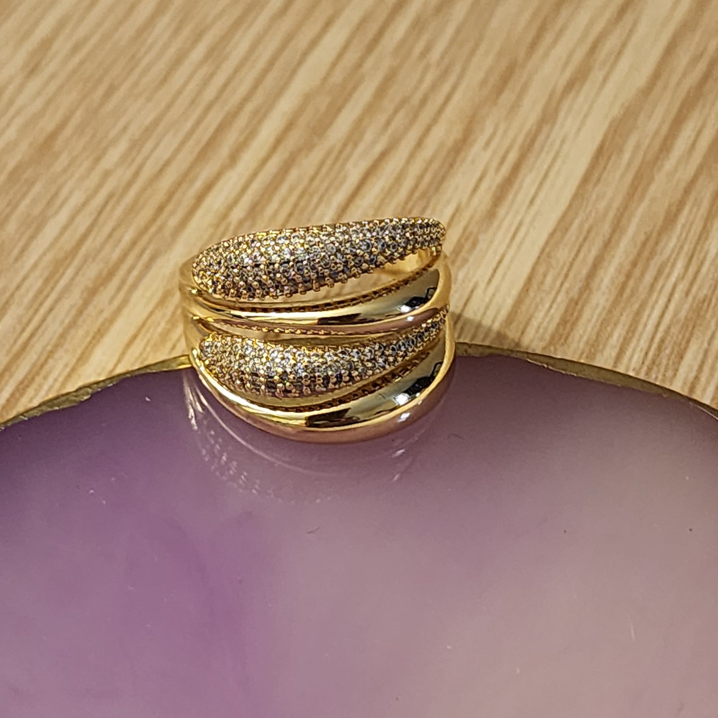Elegant ring