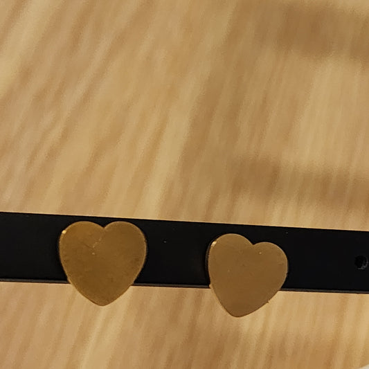 Mini heart earrings
